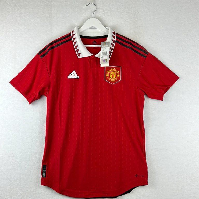 Evolution of Manchester United Football Shirts from 1902 to Present