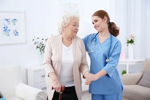 How Senior Care Solutions Are Adapting to Modern Challenges: Ensuring Quality Care in 2024″