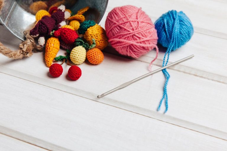 What Makes Universal Yarns a Go-To Choice for Crafters? A Handy Guide