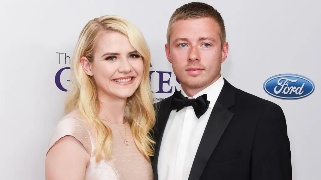 Elizabeth Smart Net Worth